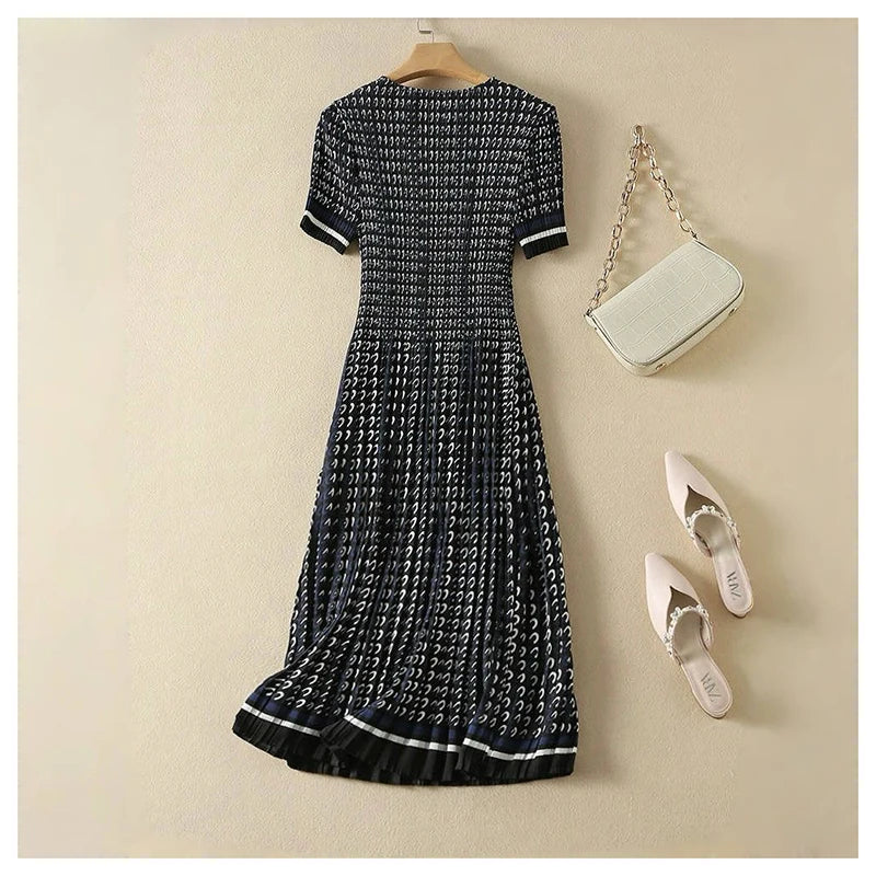 Pleated dress, women's waist collection, short sleeved floral long skirt, elegant 2024 summer new style DRESS