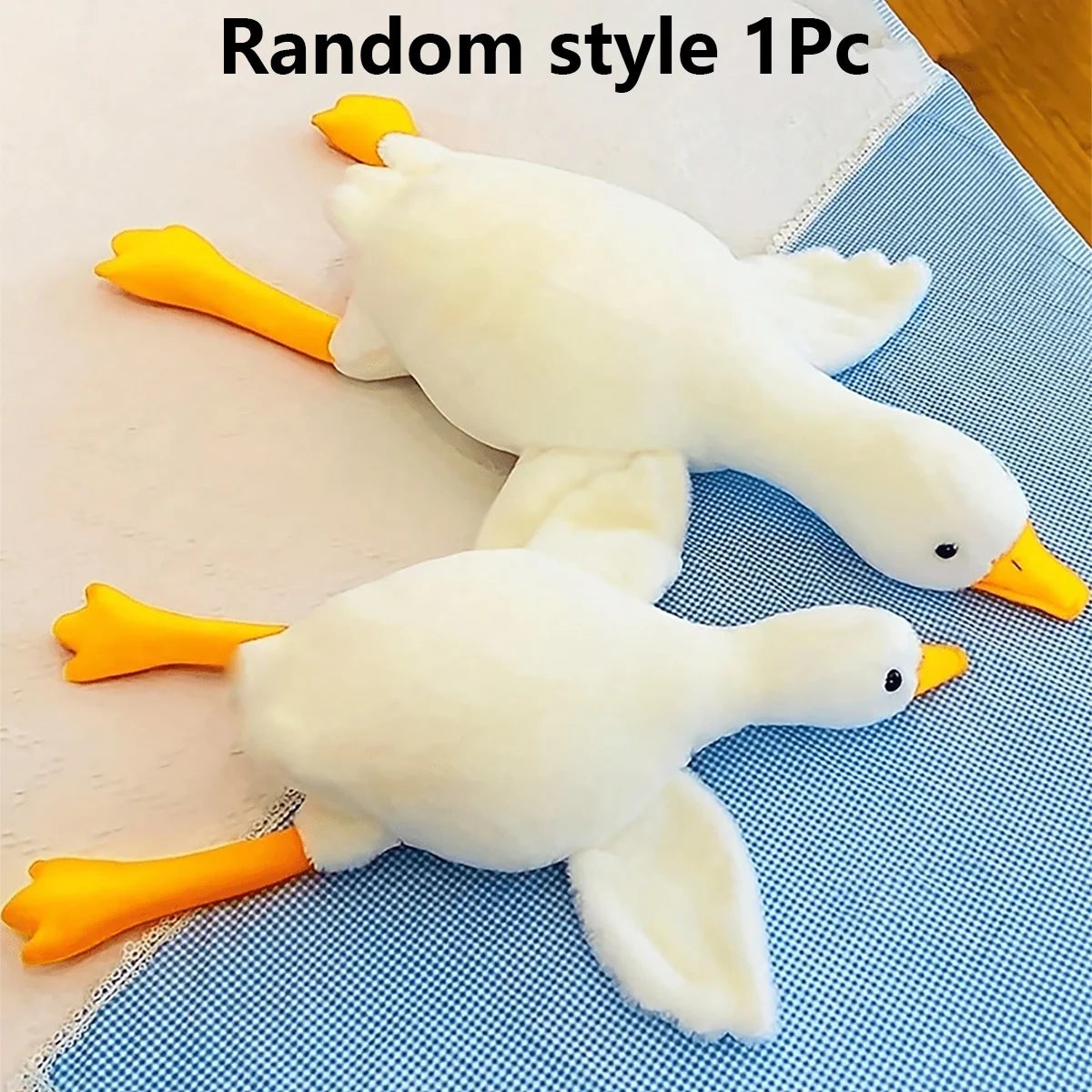 A Set of Soft Duck Plush Toys, White/Gray/Brown, Suitable for Cats and Dogs to Play With, Helps Dogs Play and Expend Energy, Suitable for Small to Medium-Sized Pets (Large Pets May Bite, so It Is Not Recommended for Large Pet